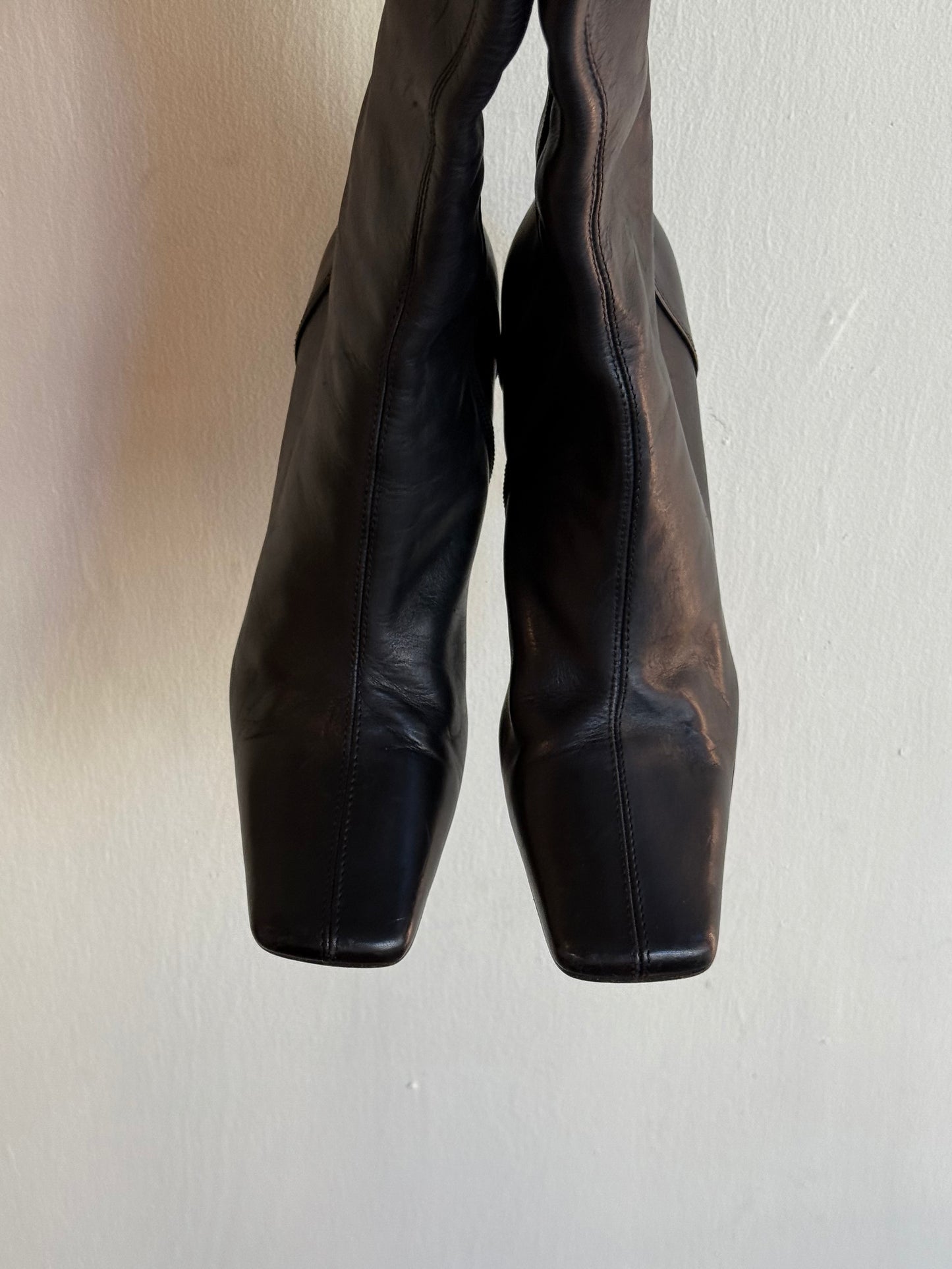 Dolce & Gabbana Vero Cuolo Knee High Boots